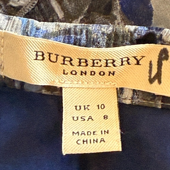 Burberry London Blue Floral print Teird Knee Length Skirt, size 8 US - Picture 8 of 12
